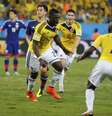 Martínez comemora o segundo gol colombiano, que devolveu a vitória à equipe sul-americana sobre o Japão  Foto: Reuters