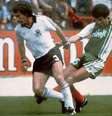 Em 1982, a Alemanha de Paul Breitner venceu a Áustria por 1 a 0, resultado que classificava ambos  Foto: AFP