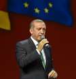 <p>Primeiro-ministro turco Recep Tayyip Erdogan fala para expatriados turcos em um evento para marcar o 10 º aniversário da UETD, a União dos Democratas Europeus turco, no Lanxess Arena, em maio deste ano na Alemanha</p>  Foto: Getty Images 