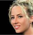 <p>Suzanne Salmane, de 31 anos, era&nbsp;atriz&nbsp;de telenovelas na S&iacute;ria</p>  Foto: Twitter