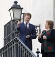 <p>Príncipe Harry (à esq.) conversa com a presidente do Chile, Michelle Bachelet</p>  Foto: Reuters