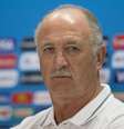 <p>Técnico entende cobranças e pode retomar esquema de 2002</p>  Foto: Andre Penner / AP