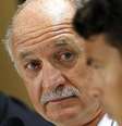 <p>T&eacute;cnico&nbsp;Luiz Felipe Scolari minimiza aos que consideram uma trag&eacute;dia uma poss&iacute;vel elimina&ccedil;&atilde;o do Brasil nas oitavas de final&nbsp;</p>  Foto: Eric Gaillard / Reuters