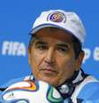 <p>Treinador da Costa Rica abdicou de mistério para enfrentar a Holanda</p>  Foto: Brian Snyder / Reuters