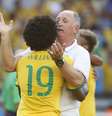 <p>Felipão reclama de marcações e diz que, na dúvida, árbitros estão favorecendo rivais</p>  Foto: Ricardo Matsukawa / Terra