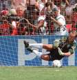 <p>Tetracampeão mundial, Taffarel era o único brasileiro que havia defendido uma cobrança em disputa de penalidades nas Copas do Mundo</p>  Foto: AFP