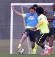 <p>Zagueiro Henrique chegou a treinar parte do treino na equipe ttiular</p>  Foto: Gaspar Nóbrega / Vipcomm