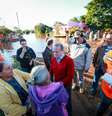 Governador Tarso Genro visitou as áreas mais atingidas pela chuva intensa do RS na terça-feira  Foto: Gustavo Gargioni/Palácio Piratini / Divulgação
