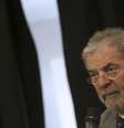 <p>Ex-presidente Luiz Inácio Lula da Silva disse que o desempenho da Seleção Brasileira na Copa não influenciará nas eleições</p>  Foto: Nacho Doce / Reuters