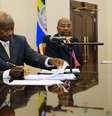 <p>O presidente do país assinou uma controversa lei no início deste ano que foi anulada na semana passada</p>  Foto: Reuters