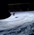 <p>Olho do furacão Arthur é visto na região do Atlãntico, em foto registrada pela Estação Espacial Internacional</p>  Foto: Alexander Gerst / Reuters