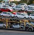 <p>Indústria brasileira produziu mais de 300 mil carros por mês pela primeira vez no ano</p>  Foto: Paulo Whitaker / Reuters