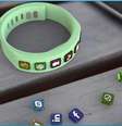 <p>Usuário pode personalizar pulseira com os ícones das redes sociais que mais usa</p>  Foto: Reprodução
