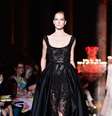 Desfile de Elie Saab na semana de alta-costura de Paris  Foto: Pascal Le Segretain / Getty Images 