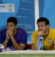 <p>Na foto, Hulk e Fred olham perplexos o final do jogo contra a Alemanha</p>  Foto: Ricardo Matsukawa / Terra