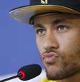 <p>O atacante Neymar concedeu entrevista na tarde desta quinta-feira</p>  Foto: Ricardo Matsukawa / Terra