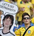 <p>Vocalista da banda Rolling Stones ganhou fama de "pé frio" ao acompanhar derrotas das seleções pelas quais torce desde 2010</p>  Foto: Ricardo Matsukawa / Terra