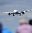 <p>Pedido&nbsp;tamb&eacute;m inclui duas aeronaves de corredor duplo e longo curso 777-300ER</p>  Foto: AFP