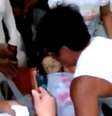 <p>A menina foi retirada do caixão após uma das pessoas presentes no funeral notar que ela estava se mexendo</p>  Foto: Youtube / Reprodução