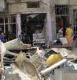 <p>Moradores olham&nbsp;para o local de um dos ataques&nbsp;com carro-bomba em Bagd&aacute;, em 14 de julho</p>  Foto: Ahmed Malik  / Reuters