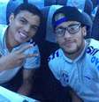 <p>Os jogadores brasileiros Thiago Silva e Neymar Jr. em selfie que fez sucesso durante a Copa do Mundo</p>  Foto: Reprodução/Facebook