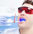 Um estudo feito pelo Instituto Wyss, de Havard, desenvolveu um procedimento que utiliza lasers para regenerar a dentina   Foto: Edyta Pawlowska / Shutterstock