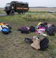 <p>Bagagem dos passageiros &eacute; recolhida no local onde o avi&atilde;o de passageiros da Malaysia Airlines caiu perto da aldeia de Rozsypne, no leste da Ucr&acirc;nia, nesta quinta-feira, 17 de&nbsp;julho</p>  Foto: Dmitry Lovetsky / AP