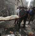 Mais de 40 pessoas morreram no distrito de Shejaiya em fortes bombardeios durante a noite  Foto: Hatem Moussa / AP
