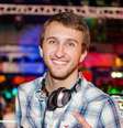 O jovem de 24 anos era DJ e estudante de engenharia  Foto: Reprodução/Facebook