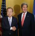 <p>Chanceler americano (à dir.) participou de um encontro com o secretário-geral das Nações Unidas, Ban Ki-moon</p>  Foto: Charles Dharapak / Reuters