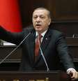 Autoridades turcas ligadas a Erdogan (foto) lançaram investigação judicial sobre escândalo de corrupção de seus inimigos políticos  Foto: ADEM ALTAN / AFP