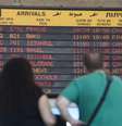<p>Painel do aeroporto Ben Gurion informa o cancelamento de vários voos após a Europa e os Estados Unidos suspenderem as operações até o principal aeroporto israelense</p>  Foto: Dan Balilty / AP