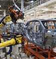<p>Linha de produção do Jeep Cherokee em Toledo, Ohio, nos Estados Unidos</p>  Foto: James Fassinger / Reuters