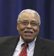 O ator James Earl Jones concede entrevista sobre seu papel na peça "The Best Man", em Nova York, em fevereiro, em 2012. 01/02/2012  Foto: Lucas Jackson / Reuters