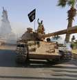 <p>Militares abortaram ontem à noite um ataque dos jihadistas contra a sede do governamental Partido Al-Baath, disse a "Sana"</p>  Foto: Stringer / Reuters