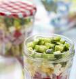 <p>Fazer um planejamento semanal do cardápio é uma boa dica para não cair em tentações alimentares</p>  Foto: Getty Images 
