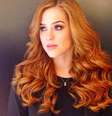 Sophia Abrahão investiu em cabelo solto com ondas marcantes    Foto: @sophiaabrahao/Reprodução/Instagram 