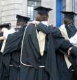 Inscrições para o programa Chevening começam nesta sexta-feira  Foto: BBC News Brasil