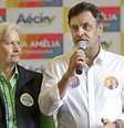 <p>Aécio Neves admitiu que usou "algumas vezes" a pista do aeroporto de Cláudio, construído em sua gestão em MG</p>  Foto: Igo Estrela  / Coligação Muda Brasil 