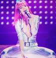 <p>A cantora britânica mostrou demais durante uma coreografia</p>  Foto: Instagram / @lilyallen / Reprodução
