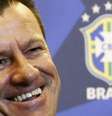 <p>Dunga quer integração entre todas as seleções do País</p>  Foto: Ricardo Moraes / Reuters