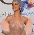 <p>Rihanna tem projeto de comprar um time do Campeonato Inglês, diz jornal</p>  Foto: Getty Images 