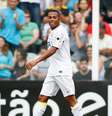 <p>Clássico marcou a reestreia de Robinho pelo Santos</p>  Foto: Alexandre Schneider / Getty Images 