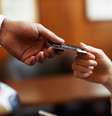 <p>Houve uma alta de 7,4% na busca por crédito entre grandes companhias em julho</p>  Foto: Thinkstock