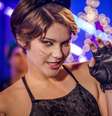 Isabella Santoni adotou o Joãozinho para viver Karina, de Malhação   Foto: Paulo Belote/TV Globo/Divulgação