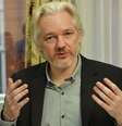 O fundador do WikiLeaks, Julian Assange, afirmou nesta segunda-feira em uma entrevista coletiva que abandonará "em breve" a embaixada do Equador em Londres  Foto: John Stillwell / Reuters