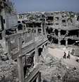 Os confrontos em Gaza já deixaram 2.090 palestinos mortos  Foto: THOMAS COEX / AFP