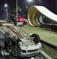 Veículo bloqueou duas faixas da avenida no sentido Santana  Foto: Edison Temoteo / Futura Press