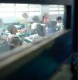 Um professor de biologia de uma escola particular na Bahia reverteu a hostilidade dos alunos após discursar por uma hora com olho sangrando  Foto: BBC News Brasil