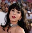A aposta em fios naturais de Katy Perry também foi acertada para Wanderley Nunes  Foto: Frazer Harrison/Getty Images